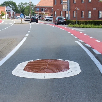 GAMMA Berliner Kissen oval, rot mit weißem Rand, 2.800 x 1.800 x 70 mm (L x B x H)