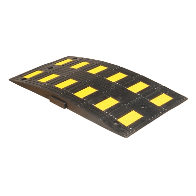 SafeRide 50, Fahrbahnschwelle, Normelement, schwarz, gelb reflektierend, 900/500/50 mm (L/B/H)